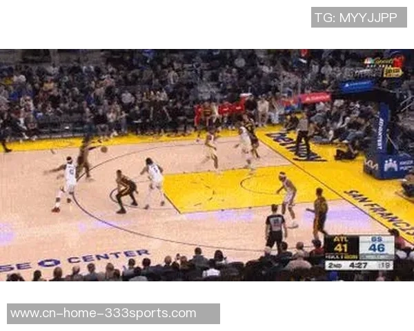 勇士开局强势发力巴特勒拼劲扑抢助攻库里三分轰炸老鹰