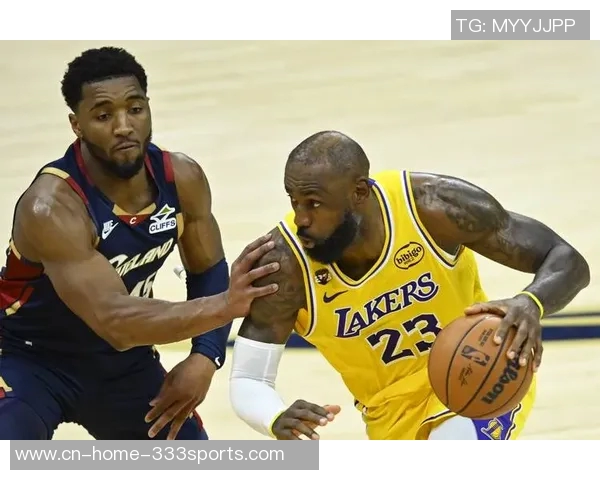 老詹重返骑士可能性分析湖媒畅想新赛季豪华阵容配置